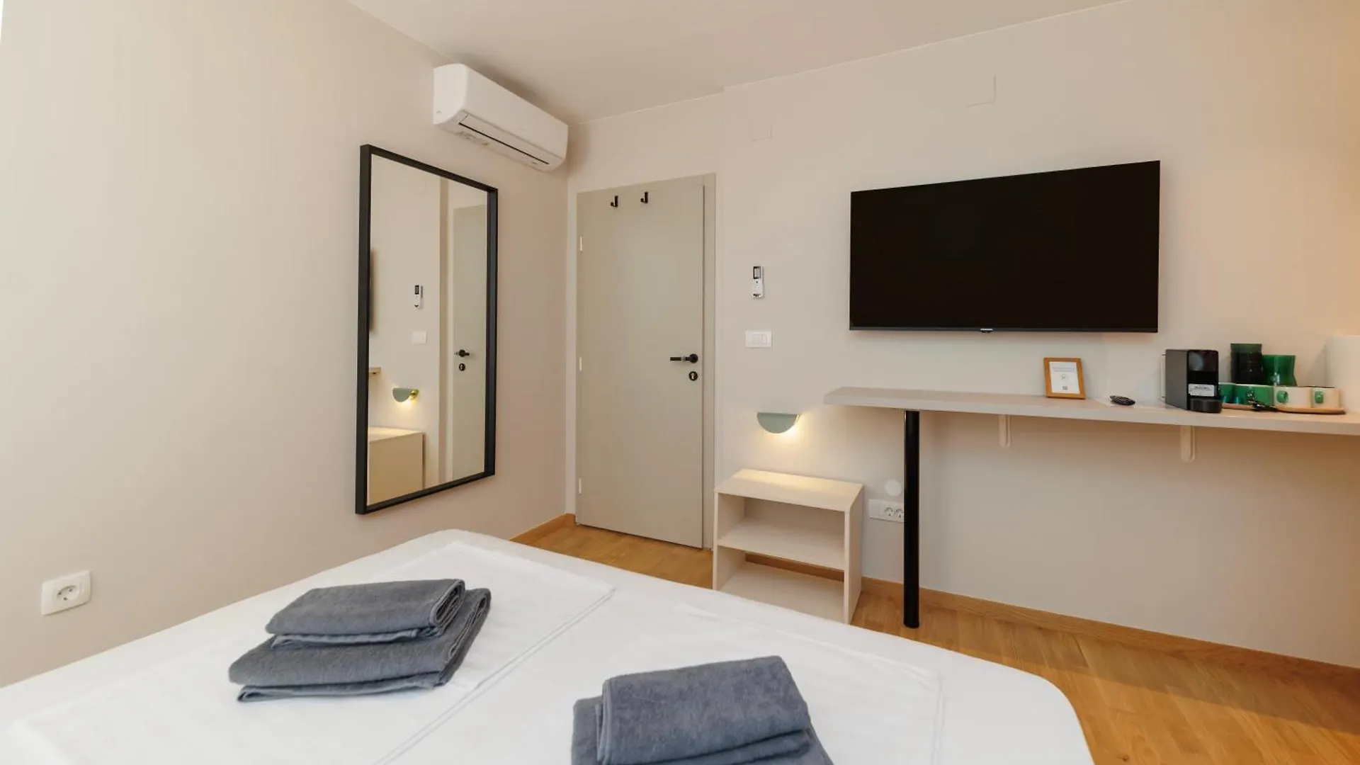 Old Town Units - Mala&Vela By Belmont Realty Διαμέρισμα Ζαντάρ